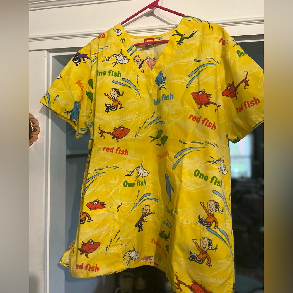 Dr Seuss scrub top. Size xl